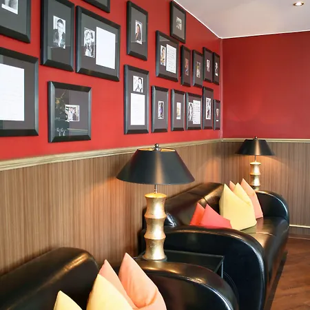 Thermenhotel Viktoria Hotell